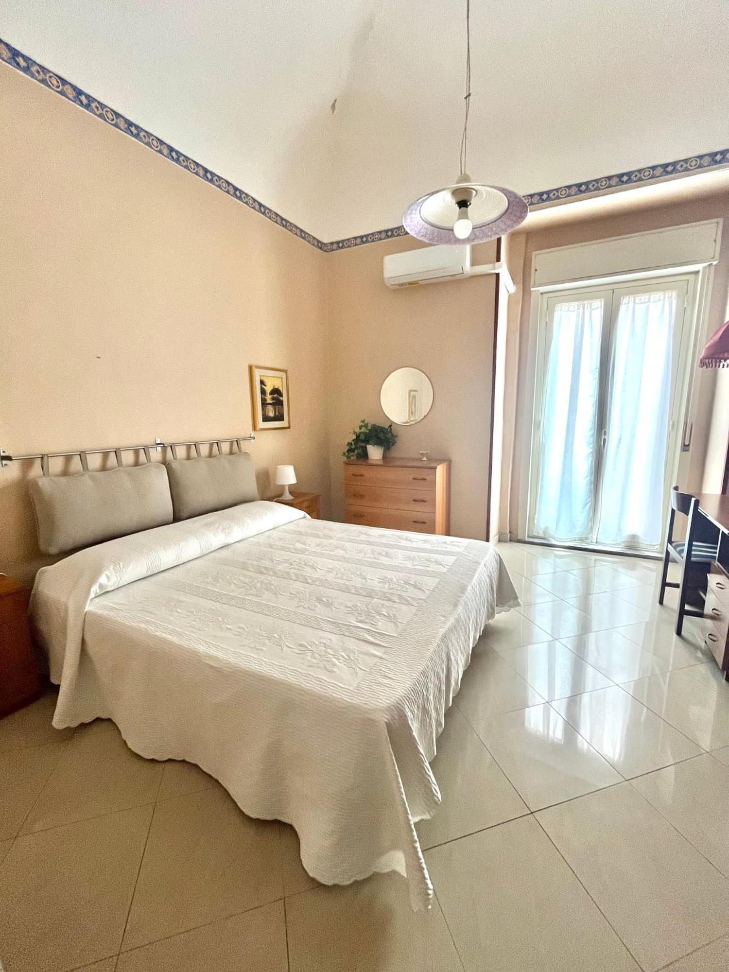 Apartment For 2 In Catania, B&B Le Voci Del Mercato Exteriör bild