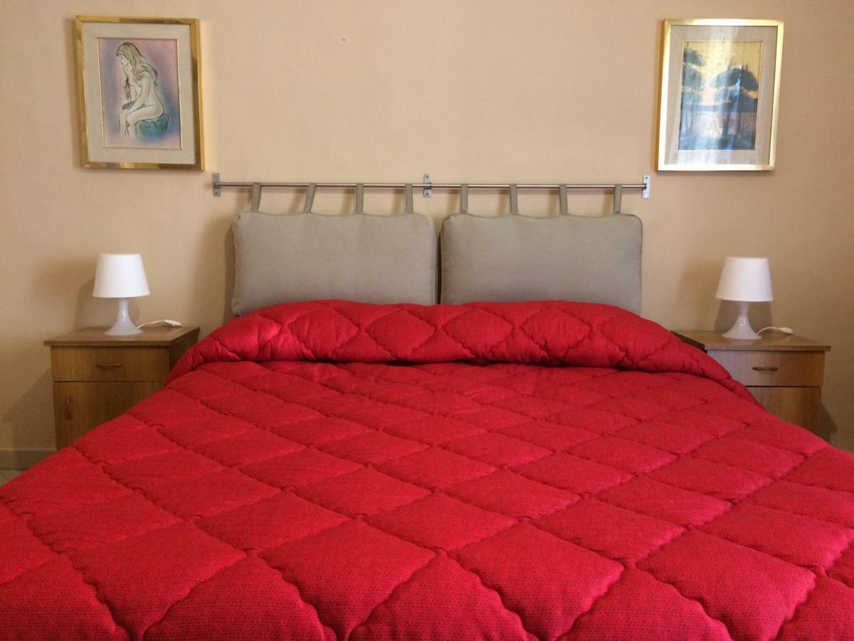 Apartment For 2 In Catania, B&B Le Voci Del Mercato Exteriör bild